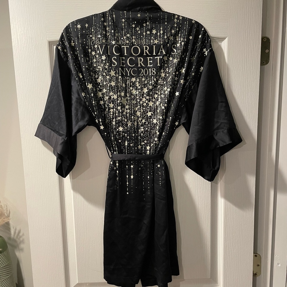 VS Robe